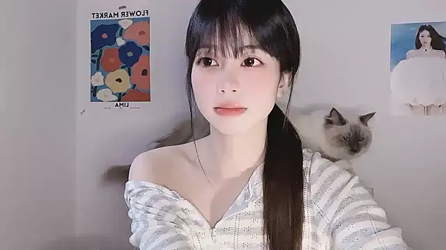 Snapshot of -Hottie chatting on January 14, 2026, 3:04 pm -Hottie online show from January 14, 2026, 3:04 pm