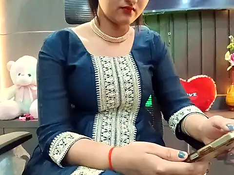 GoldnessAishu online show from March 19, 2025, 5:28 pm