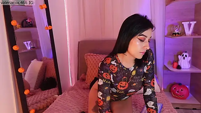 ValeriaCox online show from October 17, 2025, 12:51 pm