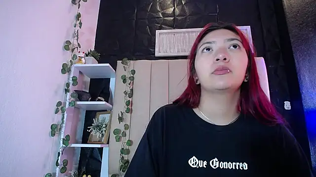 Mia Rinn online show from March 18, 2025, 2:06 pm