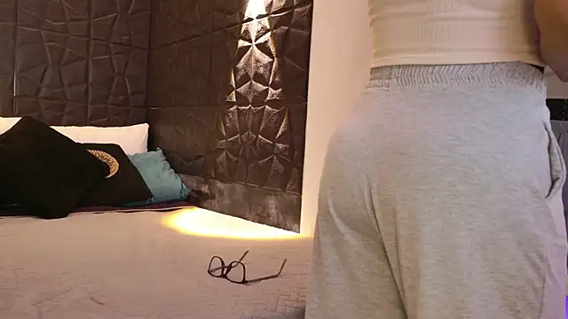 graceymilf666 online show from October 10, 2025, 11:22 am