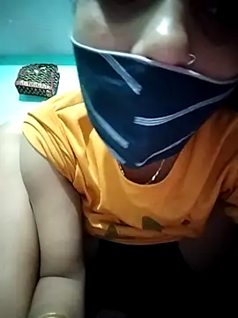 Hotty-Divya online show from September 23, 2025, 8:43 am