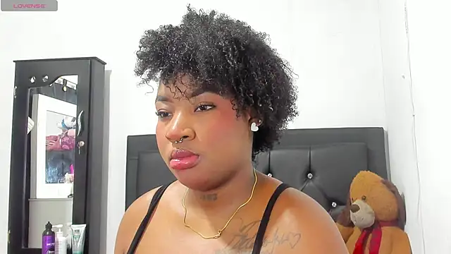 Natassha brown1 online show from October 18, 2025, 2:13 am