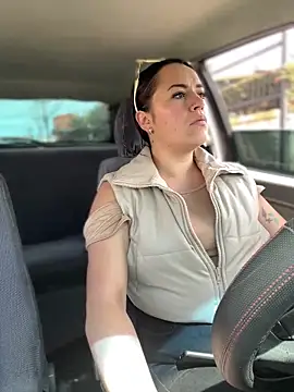 Lesly 10- online show from February 4, 2026, 3:51 pm