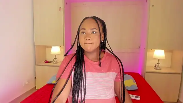 EmilyyStuart online show from September 11, 2025, 4:12 am