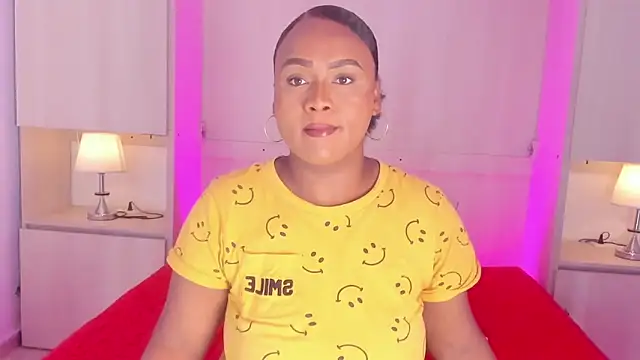 Snapshot of EmilyyStuart chatting on June 10, 2026, 5:47 pm EmilyyStuart online show from June 10, 2026, 5:47 pm
