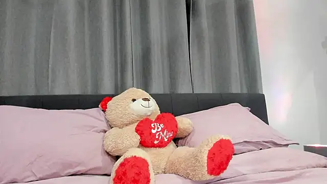 longislandprincess online show from February 21, 2026, 9:44 am