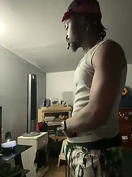 SluttyLyfe4L online show from July 28, 2026, 8:52 pm