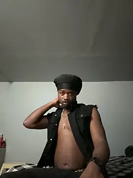 SluttyLyfe4L online show from June 17, 2026, 5:07 am