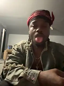 SluttyLyfe4L online show from August 3, 2026, 1:03 am