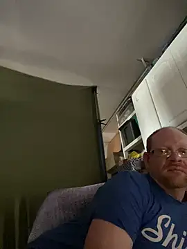 theoneandonlyniko online show from April 12, 2026, 10:02 pm