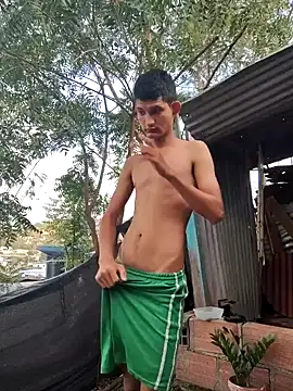 Juan Hotcaliemte online show from September 17, 2025, 11:12 am