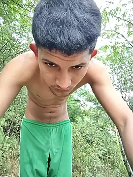 Juan Hotcaliemte online show from June 6, 2026, 12:21 pm