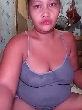Sweetchuby1995 online show from May 26, 2026, 8:18 pm