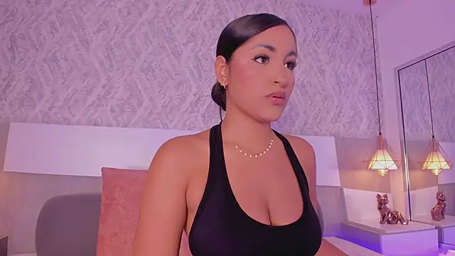 AishaPeyton online show from November 10, 2025, 4:56 pm