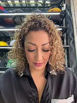 Katti Barrera online show from June 26, 2026, 6:14 pm