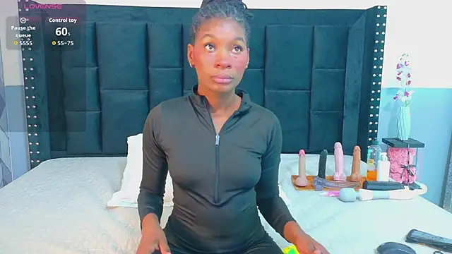 petitelittleebony online show from July 29, 2026, 2:44 am