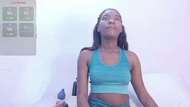 petitelittleebony online show from November 9, 2025, 12:09 pm