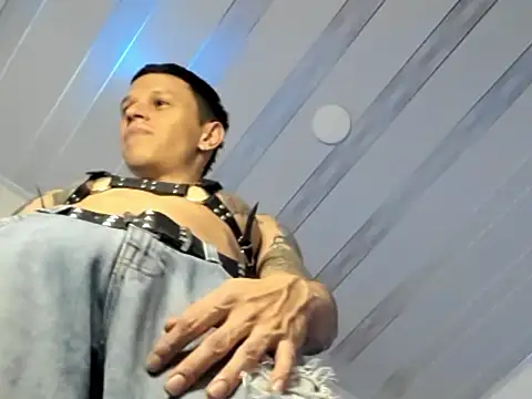 goodboy69l online show from April 30, 2026, 8:57 pm