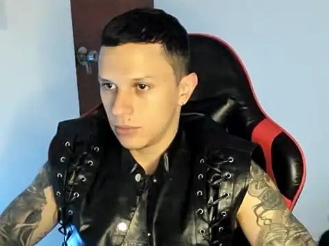 Snapshot of goodboy69l chatting on June 3, 2026, 7:51 pm goodboy69l online show from June 3, 2026, 7:51 pm