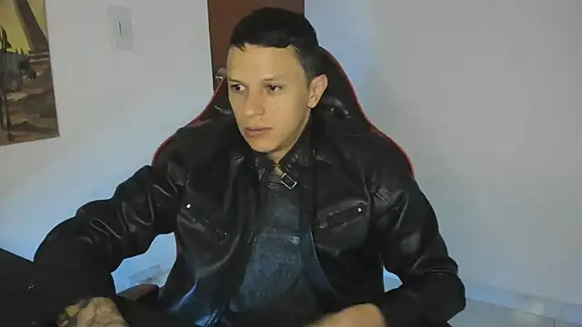 Snapshot of goodboy69l chatting on July 25, 2026, 12:00 pm goodboy69l online show from July 25, 2026, 12:00 pm