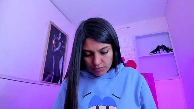 SarahStones online show from October 9, 2025, 6:47 am