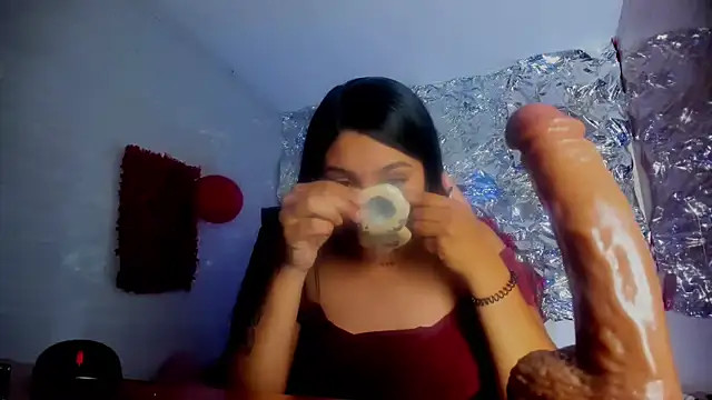 SarahStones online show from March 13, 2026, 7:13 am