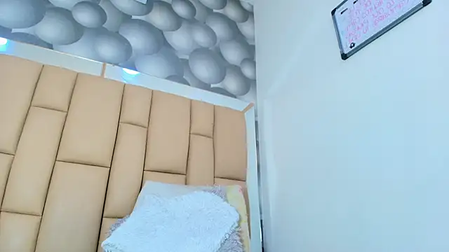 mss samy online show from December 3, 2025, 3:18 am