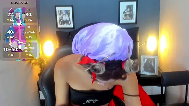 Sara-Smith- online show from October 21, 2025, 12:15 pm