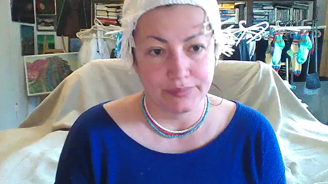 MariaAnaSunshine online show from March 18, 2026, 5:43 am