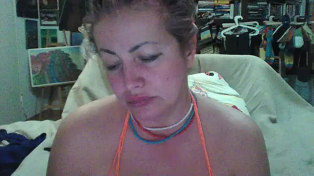 MariaAnaSunshine online show from March 18, 2026, 5:47 pm