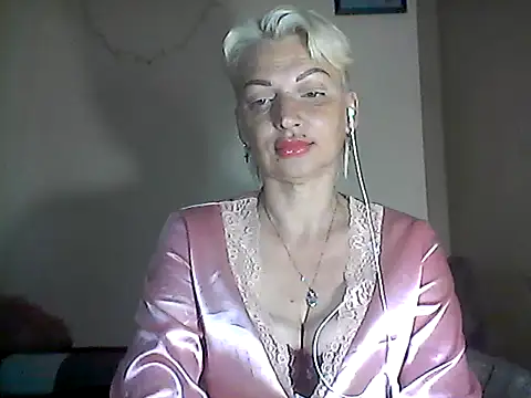Snapshot of MaryJane441 chatting on June 8, 2026, 8:09 pm MaryJane441 online show from June 8, 2026, 8:09 pm