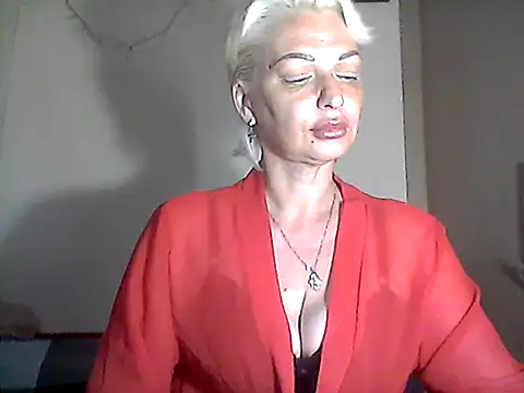 Snapshot of MaryJane441 chatting on June 10, 2026, 10:55 pm MaryJane441 online show from June 10, 2026, 10:55 pm