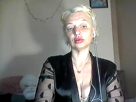 MaryJane441 online show from April 25, 2026, 8:50 pm