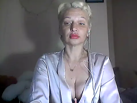MaryJane441 online show from April 28, 2026, 8:13 pm
