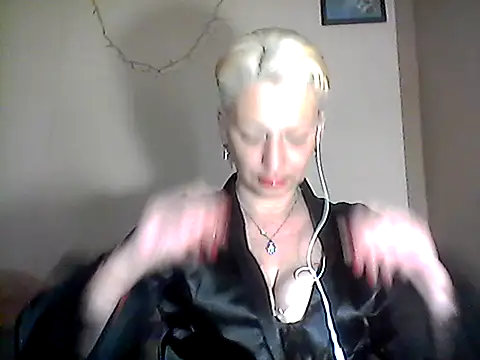MaryJane441 online show from May 4, 2026, 8:11 pm