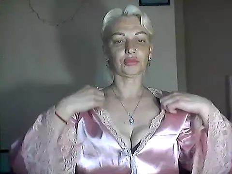 Snapshot of MaryJane441 chatting on June 9, 2026, 10:38 am MaryJane441 online show from June 9, 2026, 10:38 am
