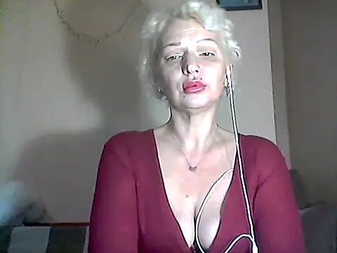 MaryJane441 online show from February 12, 2026, 9:25 pm