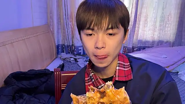 Snapshot of xiaottt1918 chatting on January 14, 2025, 8:41 am xiaottt1918 online show from January 14, 2025, 8:41 am