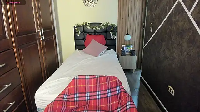 SexyNaf online show from February 2, 2026, 7:13 pm