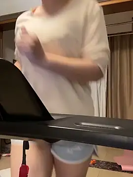 Snapshot of Tastemystrawberry chatting on December 5, 2025, 11:42 am Tastemystrawberry online show from December 5, 2025, 11:42 am