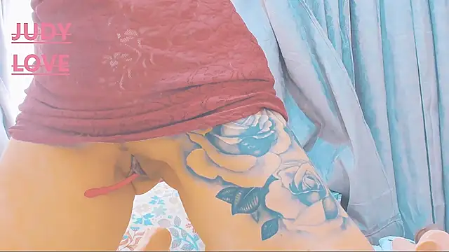 Sweet Apple01 online show from September 26, 2025, 3:30 pm