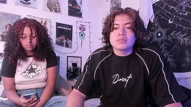 hothoneychile online show from September 24, 2025, 2:23 pm