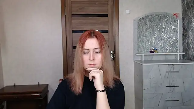 Kristy-Max online show from September 25, 2025, 11:38 am