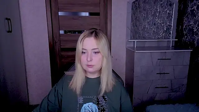 Kristy-Max online show from May 18, 2026, 9:08 pm