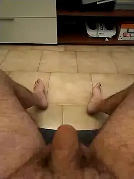 user 662 online show from March 13, 2025, 9:43 am