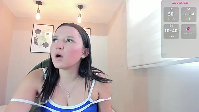 Snapshot of _EmilyJireh_ chatting on July 11, 2026, 8:31 pm EmilyJireh online show from July 11, 2026, 8:31 pm