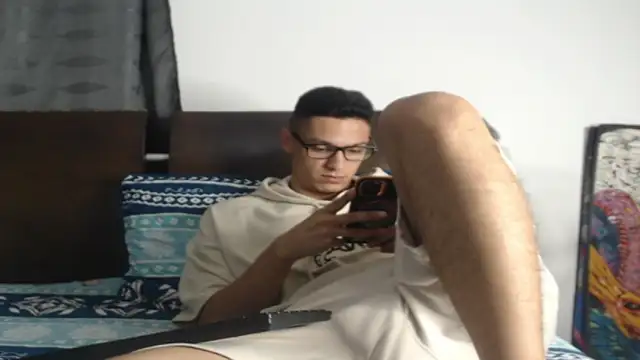 Tobicutee online show from March 7, 2026, 3:13 am