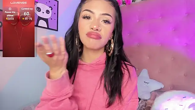 Giovanna oliveira online show from February 23, 2025, 9:00 am