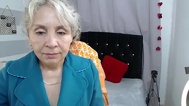 Afrodita sg online show from July 30, 2026, 2:16 pm